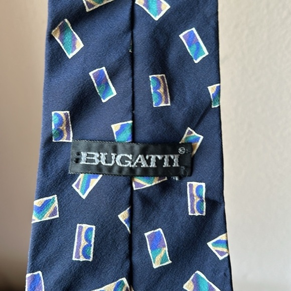 BUGATTI 100% Italian Silk Neck Tie - Picture 3 of 6